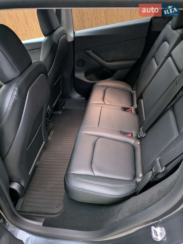 Позашляховик / Кросовер Tesla Model Y 2022 в Тернополі фото 8 Позашляховик / Кросовер Tesla Model Y 2022 в Тернополі