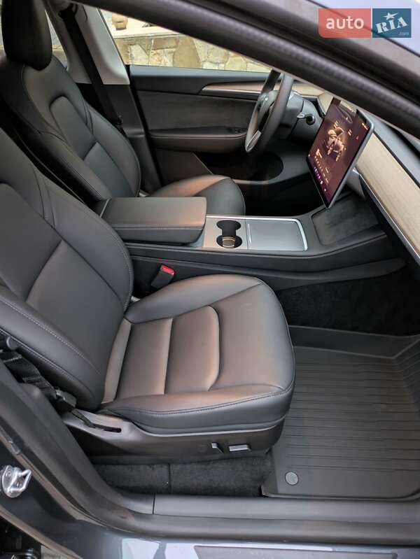 Позашляховик / Кросовер Tesla Model Y 2022 в Тернополі фото 11 Позашляховик / Кросовер Tesla Model Y 2022 в Тернополі