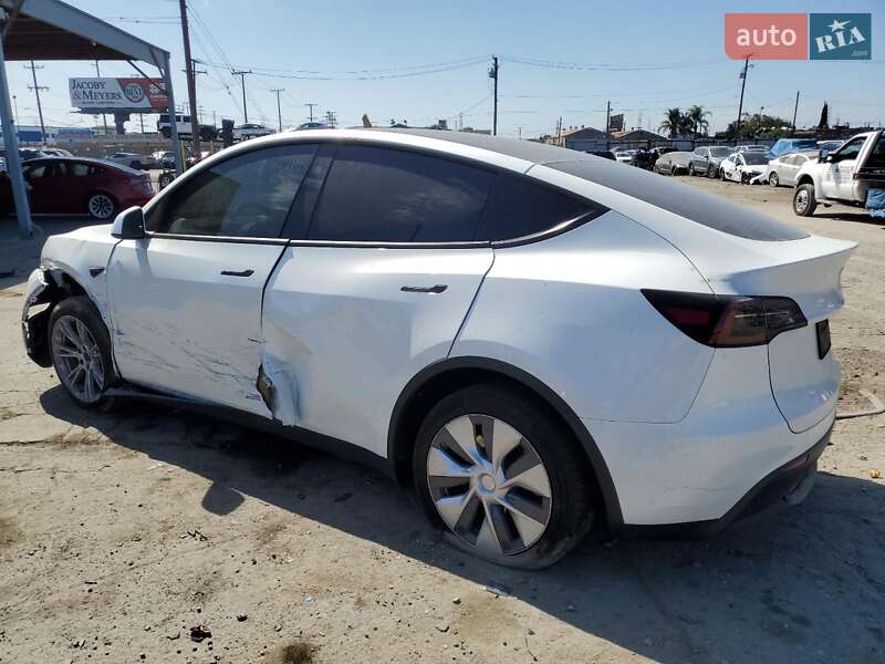 Позашляховик / Кросовер Tesla Model Y 2023 в Івано-Франківську фото 4 Позашляховик / Кросовер Tesla Model Y 2023 в Івано-Франківську