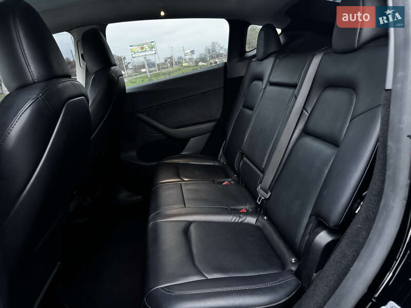 Позашляховик / Кросовер Tesla Model Y 2023 в Києві