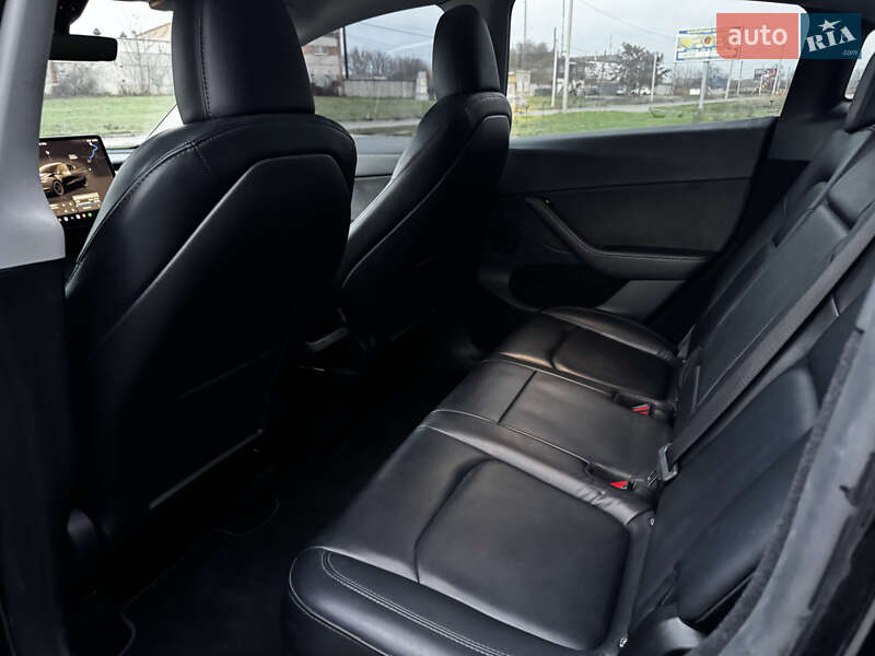Позашляховик / Кросовер Tesla Model Y 2023 в Києві