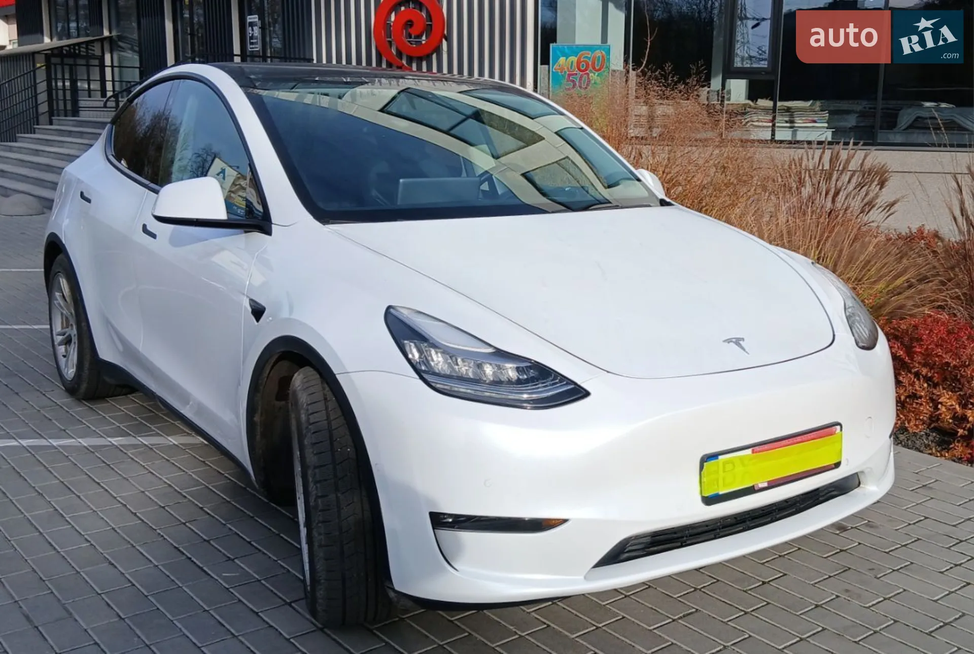 2020 Tesla Model Y - мініатюра 11
