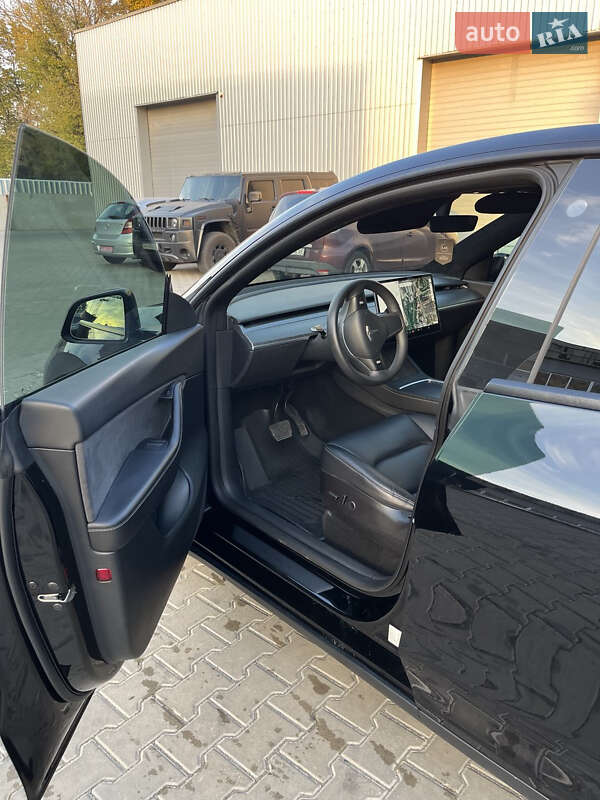 Позашляховик / Кросовер Tesla Model Y 2022 в Дніпрі