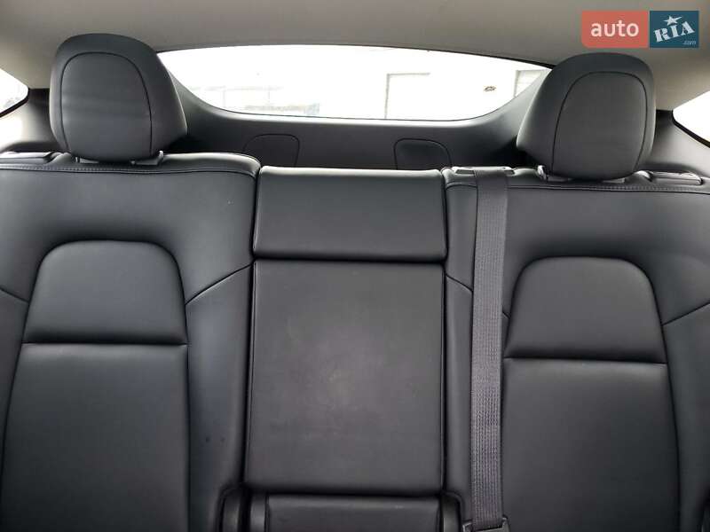 Позашляховик / Кросовер Tesla Model Y 2022 в Полтаві