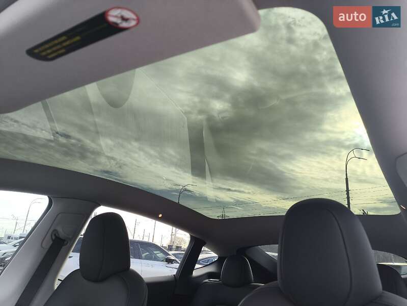 Внедорожник / Кроссовер Tesla Model Y 2024 в Киеве фото 27 Внедорожник / Кроссовер Tesla Model Y 2024 в Киеве