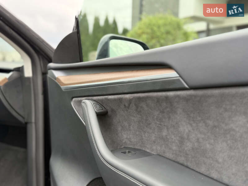 Позашляховик / Кросовер Tesla Model Y 2024 в Стрию фото 47 Позашляховик / Кросовер Tesla Model Y 2024 в Стрию