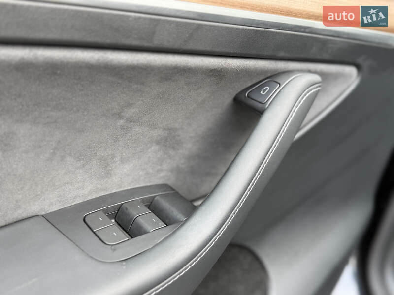 Позашляховик / Кросовер Tesla Model Y 2024 в Стрию фото 71 Позашляховик / Кросовер Tesla Model Y 2024 в Стрию