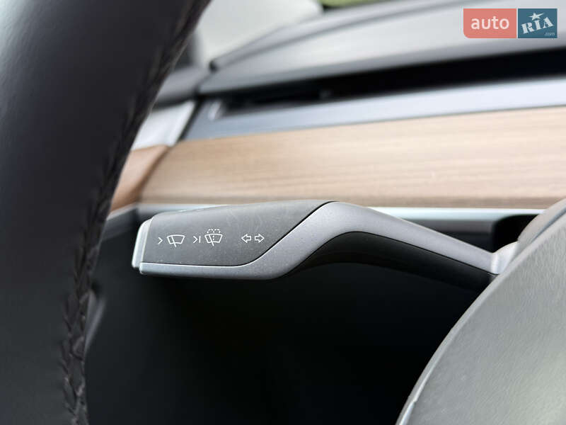 Позашляховик / Кросовер Tesla Model Y 2024 в Стрию фото 75 Позашляховик / Кросовер Tesla Model Y 2024 в Стрию