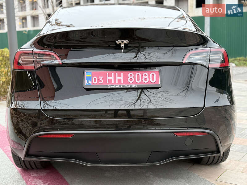Внедорожник / Кроссовер Tesla Model Y 2024 в Киеве
