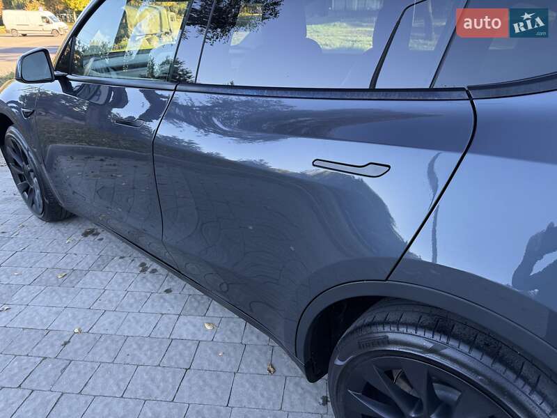 Внедорожник / Кроссовер Tesla Model Y 2022 в Львове