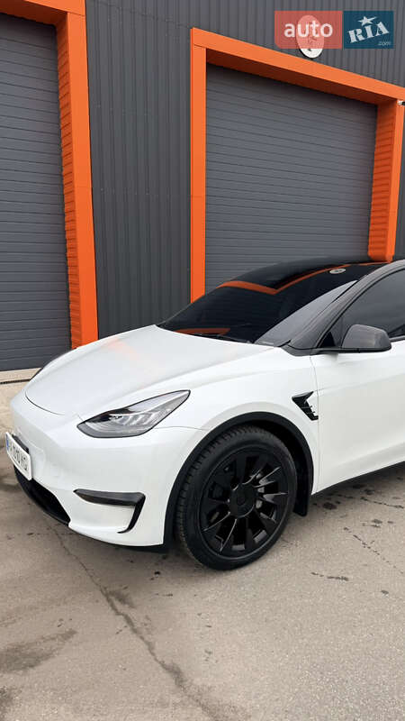 Позашляховик / Кросовер Tesla Model Y 2023 в Броварах фото 8 Позашляховик / Кросовер Tesla Model Y 2023 в Броварах