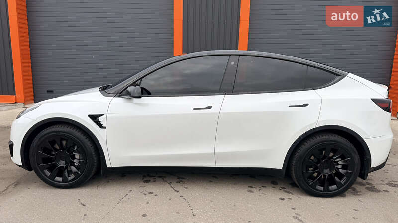 Позашляховик / Кросовер Tesla Model Y 2023 в Броварах фото 7 Позашляховик / Кросовер Tesla Model Y 2023 в Броварах