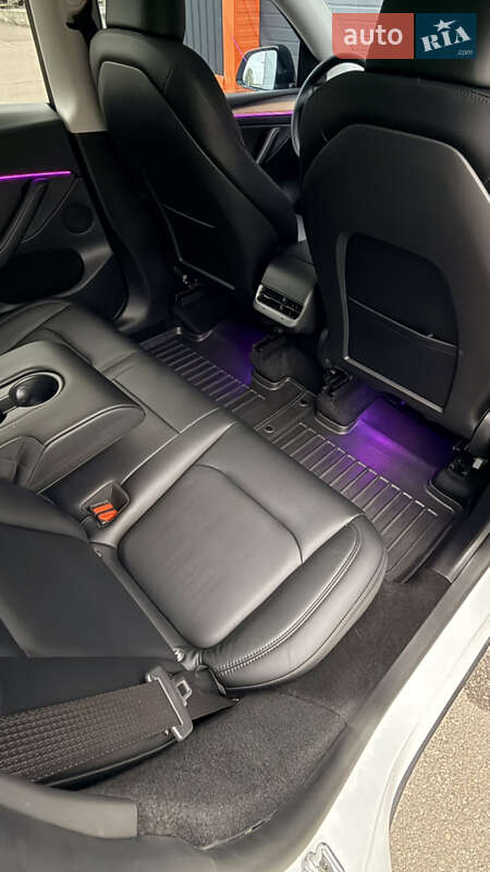 Позашляховик / Кросовер Tesla Model Y 2023 в Броварах фото 27 Позашляховик / Кросовер Tesla Model Y 2023 в Броварах