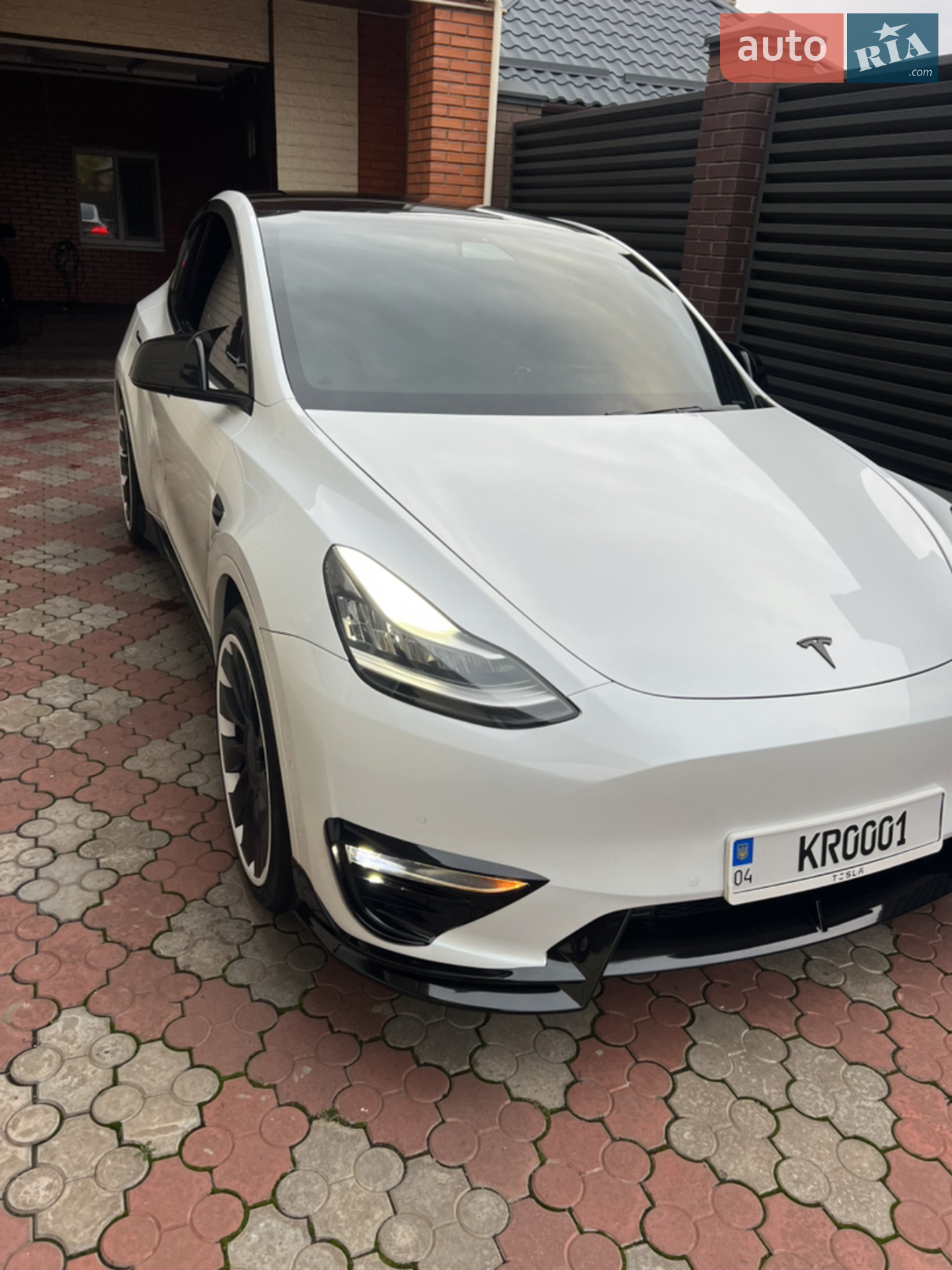2020 Tesla Model Y - мініатюра 12