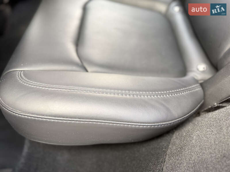 Внедорожник / Кроссовер Tesla Model Y 2023 в Харькове