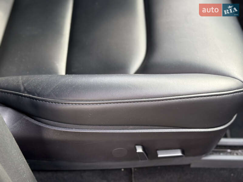 Внедорожник / Кроссовер Tesla Model Y 2023 в Харькове