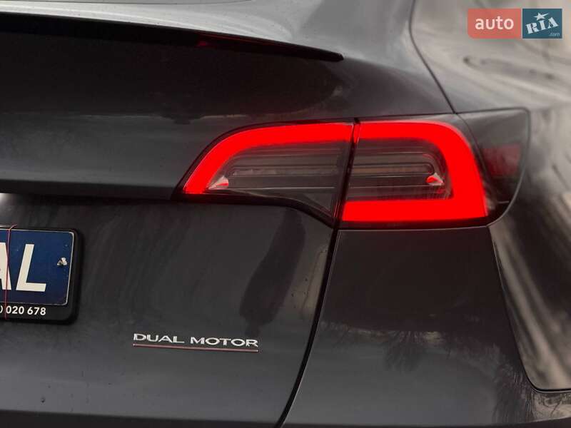 Внедорожник / Кроссовер Tesla Model Y 2023 в Кривом Роге