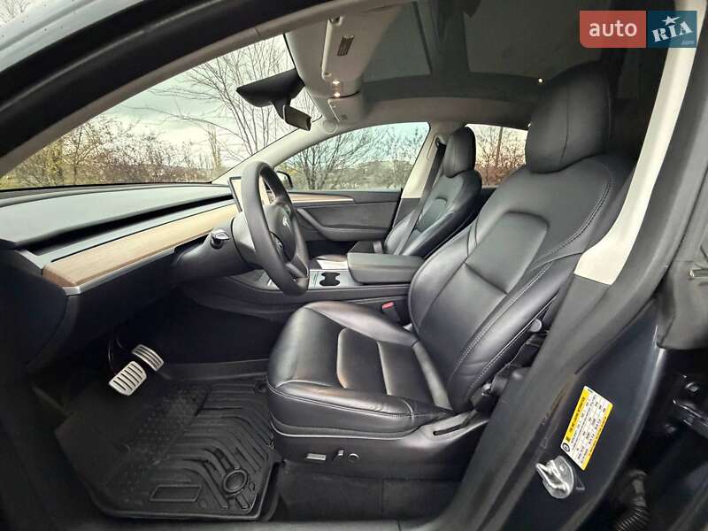 Внедорожник / Кроссовер Tesla Model Y 2023 в Кривом Роге