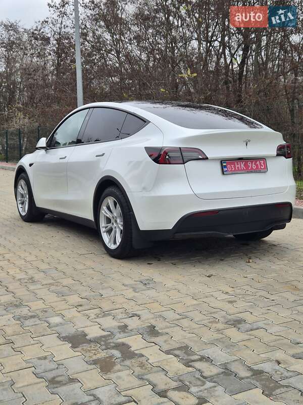 Внедорожник / Кроссовер Tesla Model Y 2024 в Кременчуге