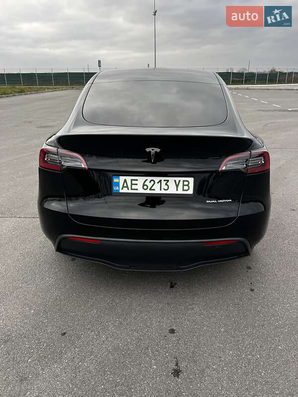 Позашляховик / Кросовер Tesla Model Y 2023 в Дніпрі