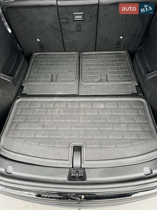 Позашляховик / Кросовер Tesla Model Y 2023 в Дніпрі