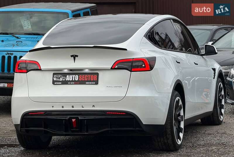 Внедорожник / Кроссовер Tesla Model Y 2023 в Харькове