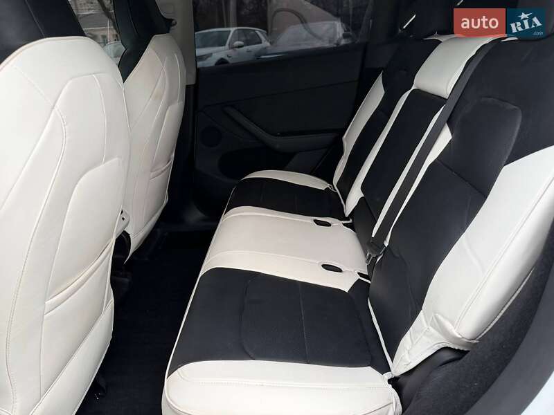 Внедорожник / Кроссовер Tesla Model Y 2023 в Харькове