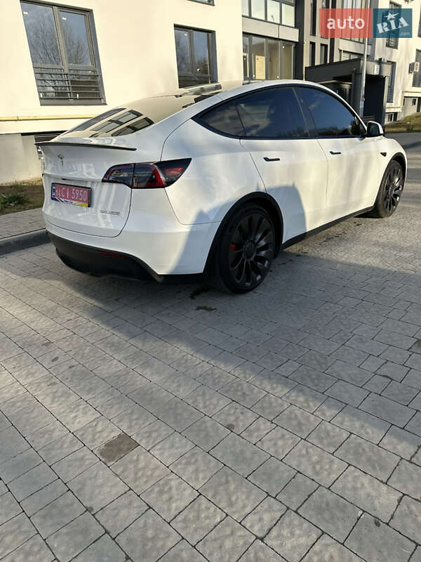 Позашляховик / Кросовер Tesla Model Y 2023 в Львові фото 12 Позашляховик / Кросовер Tesla Model Y 2023 в Львові