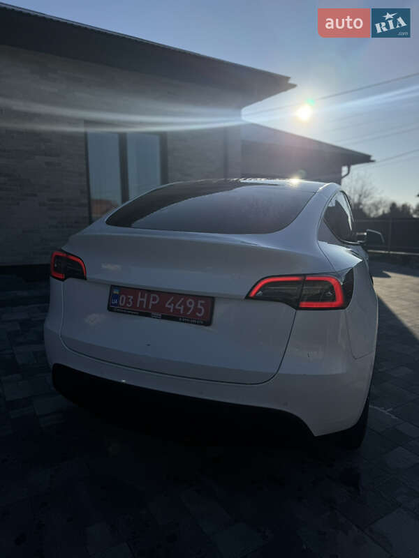 Внедорожник / Кроссовер Tesla Model Y 2021 в Тернополе