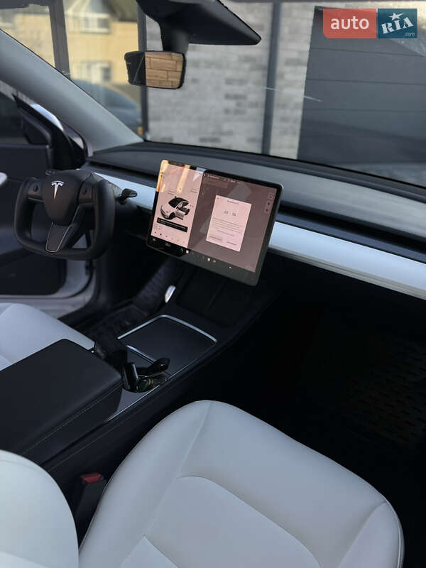 Внедорожник / Кроссовер Tesla Model Y 2021 в Тернополе