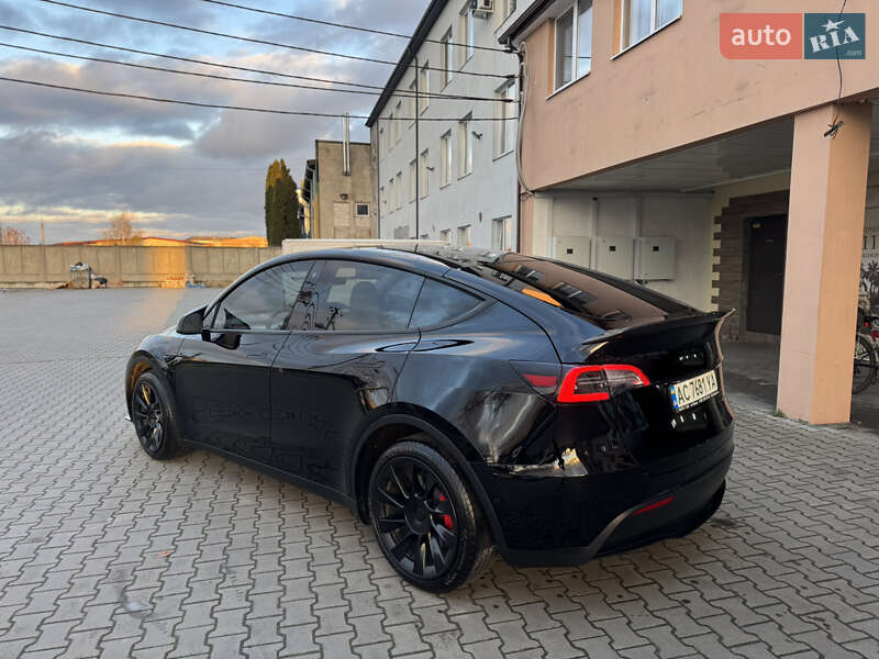 Внедорожник / Кроссовер Tesla Model Y 2020 в Луцке