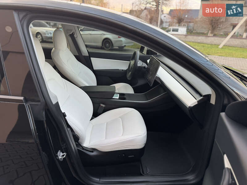 Внедорожник / Кроссовер Tesla Model Y 2020 в Луцке