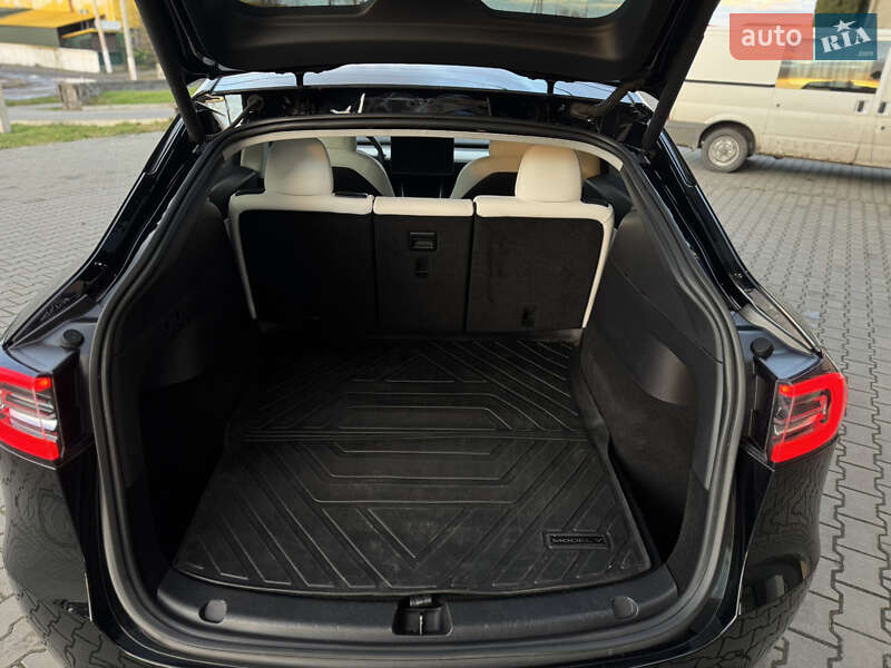 Внедорожник / Кроссовер Tesla Model Y 2020 в Луцке