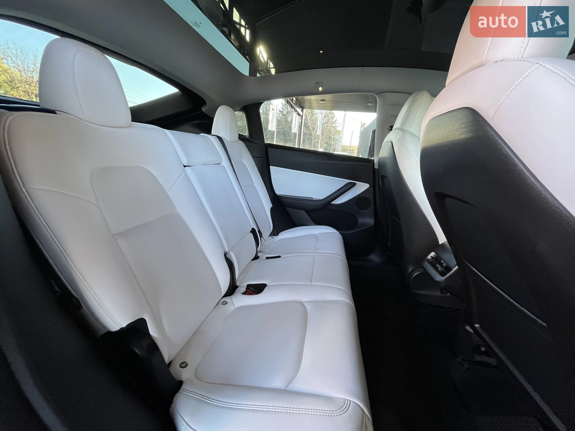 2020 Tesla Model Y - мініатюра 20