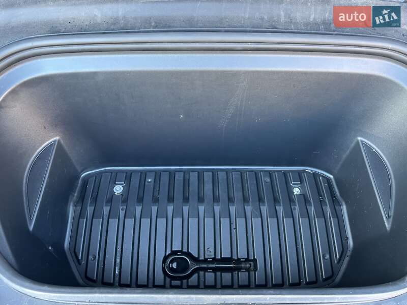 Внедорожник / Кроссовер Tesla Model Y 2020 в Виннице фото 45 Внедорожник / Кроссовер Tesla Model Y 2020 в Виннице