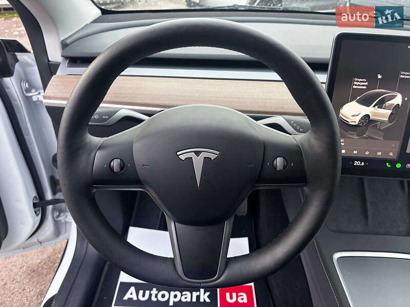 Позашляховик / Кросовер Tesla Model Y 2024 в Запоріжжі