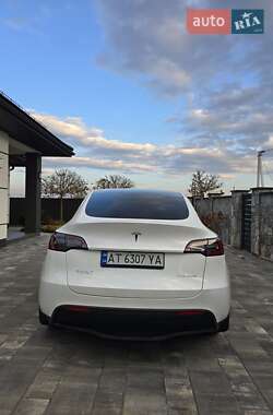 Внедорожник / Кроссовер Tesla Model Y 2023 в Ивано-Франковске