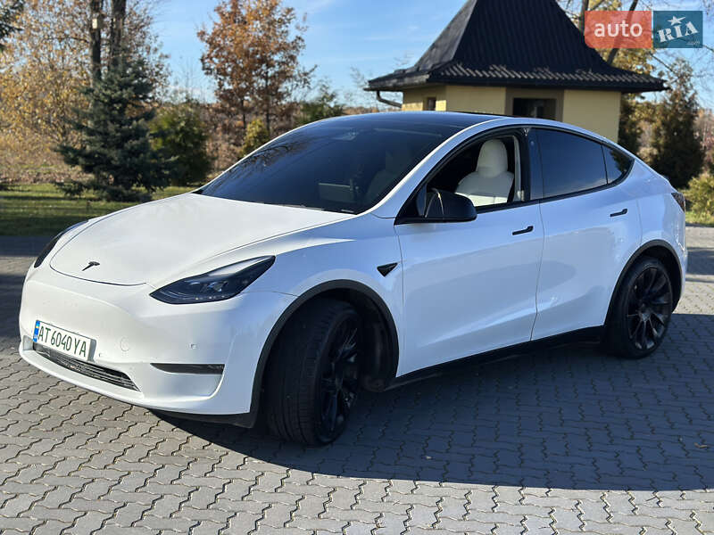 Позашляховик / Кросовер Tesla Model Y 2020 в Коломиї фото 10 Позашляховик / Кросовер Tesla Model Y 2020 в Коломиї