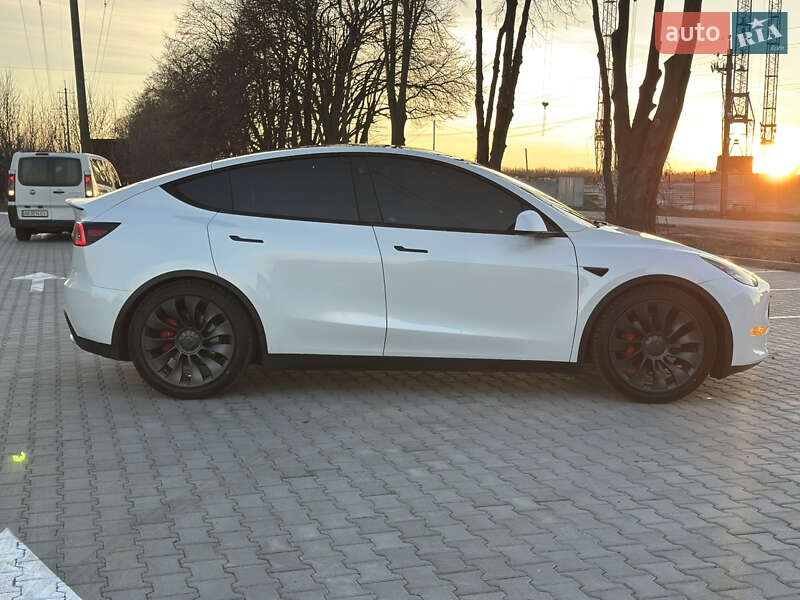 Позашляховик / Кросовер Tesla Model Y 2021 в Вінниці фото 6 Позашляховик / Кросовер Tesla Model Y 2021 в Вінниці