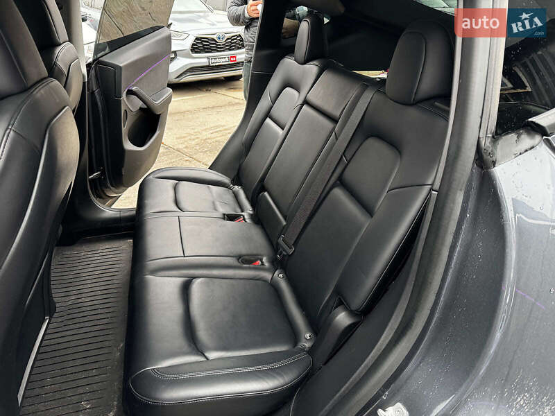 Внедорожник / Кроссовер Tesla Model Y 2021 в Харькове