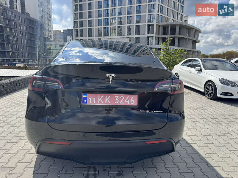 Внедорожник / Кроссовер Tesla Model Y 2024 в Львове