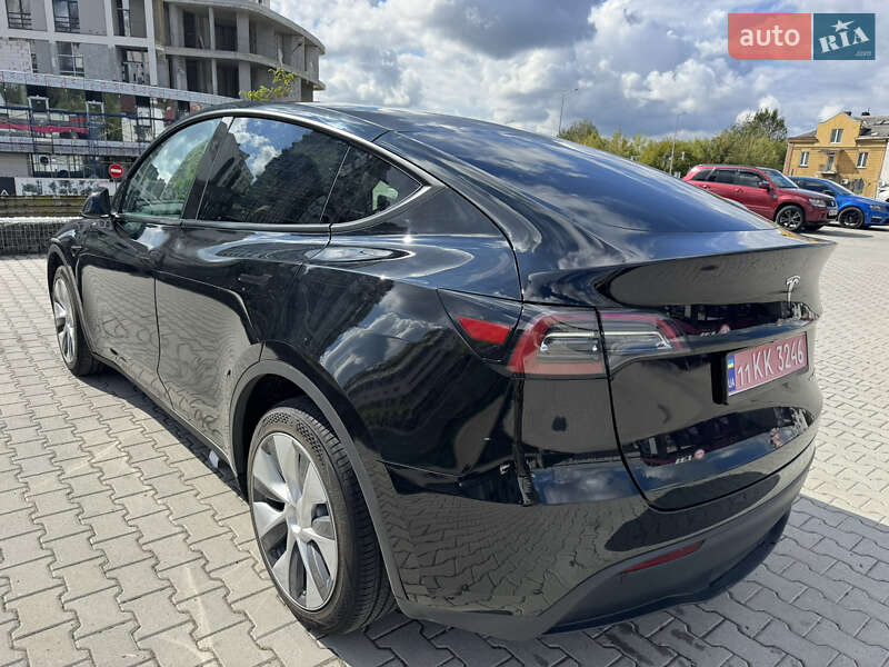 Внедорожник / Кроссовер Tesla Model Y 2024 в Львове