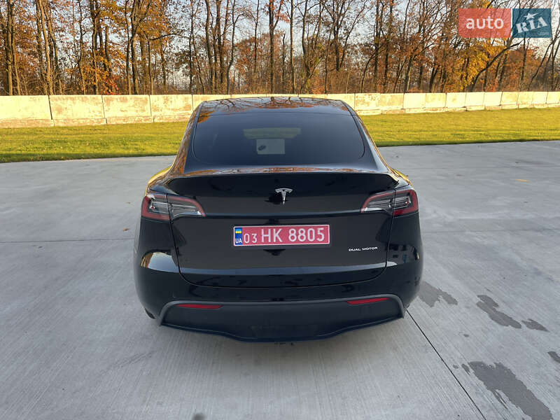 Позашляховик / Кросовер Tesla Model Y 2021 в Луцьку