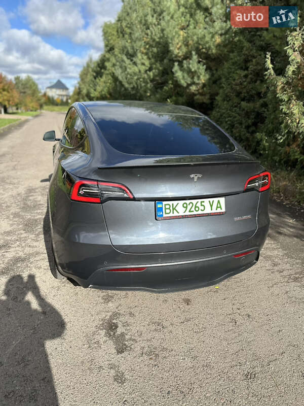 Внедорожник / Кроссовер Tesla Model Y 2020 в Ровно