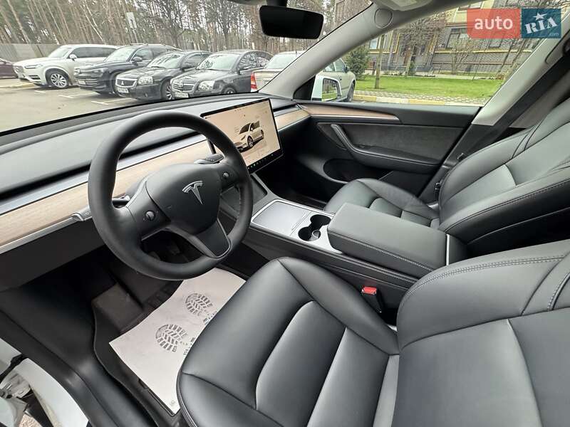 Позашляховик / Кросовер Tesla Model Y 2022 в Києві
