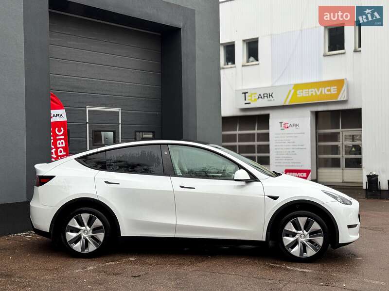 Внедорожник / Кроссовер Tesla Model Y 2024 в Киеве фото 11 Внедорожник / Кроссовер Tesla Model Y 2024 в Киеве