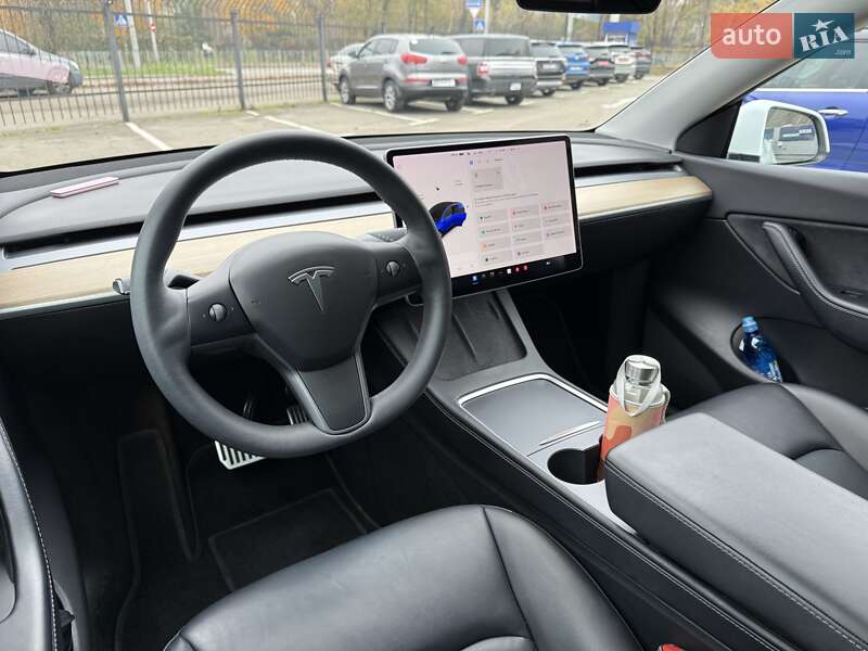 Позашляховик / Кросовер Tesla Model Y 2021 в Києві