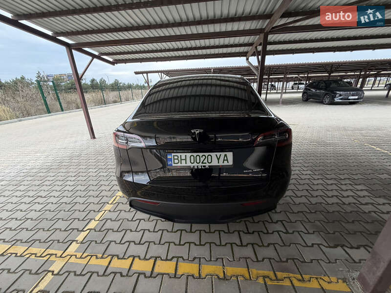 Позашляховик / Кросовер Tesla Model Y 2024 в Чорноморську