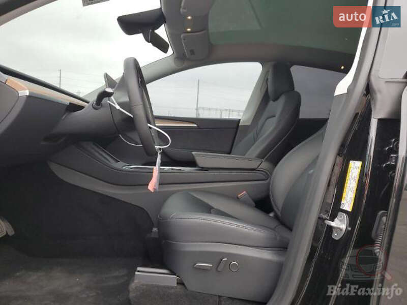 Позашляховик / Кросовер Tesla Model Y 2024 в Чорноморську