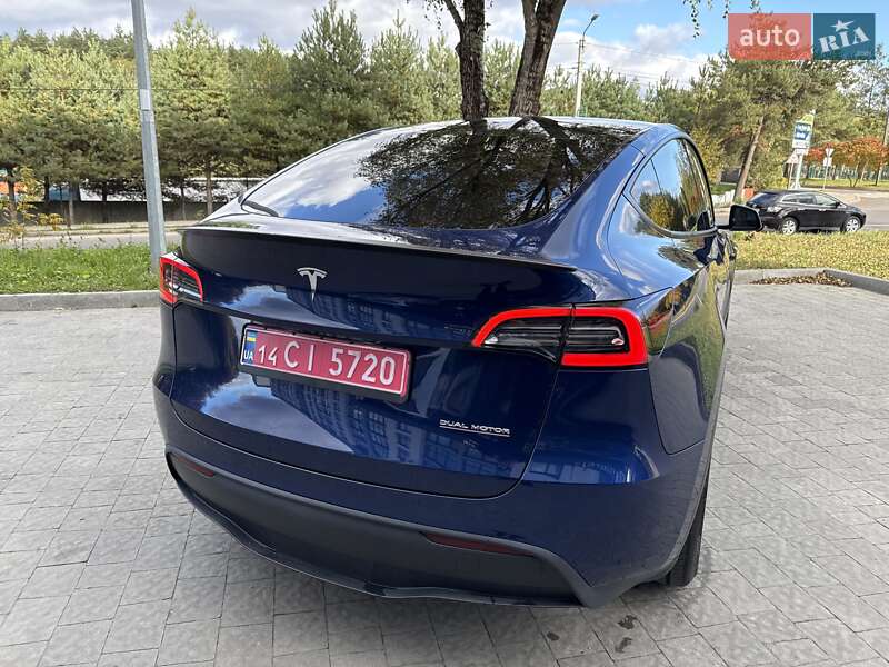Позашляховик / Кросовер Tesla Model Y 2021 в Львові